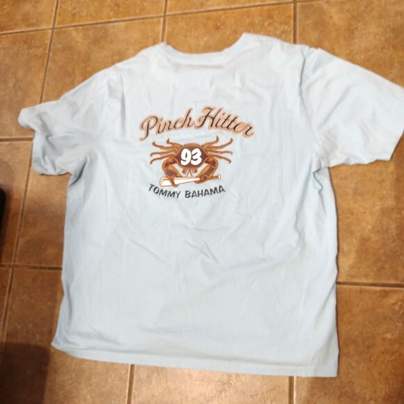 Tommy Bahama PINCH HITTER Crab 93 2 Sided Graphic T-shirt Size Men's XL Sky Blue - Picture 8 of 8